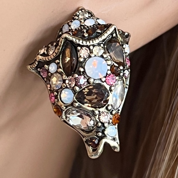 Heidi Daus 🆕🐚 “Shell Shocked II” clip on earrings - Picture 4 of 11